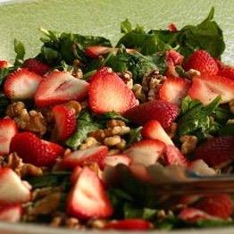 Arugala Salad with Strawberry Dressing
